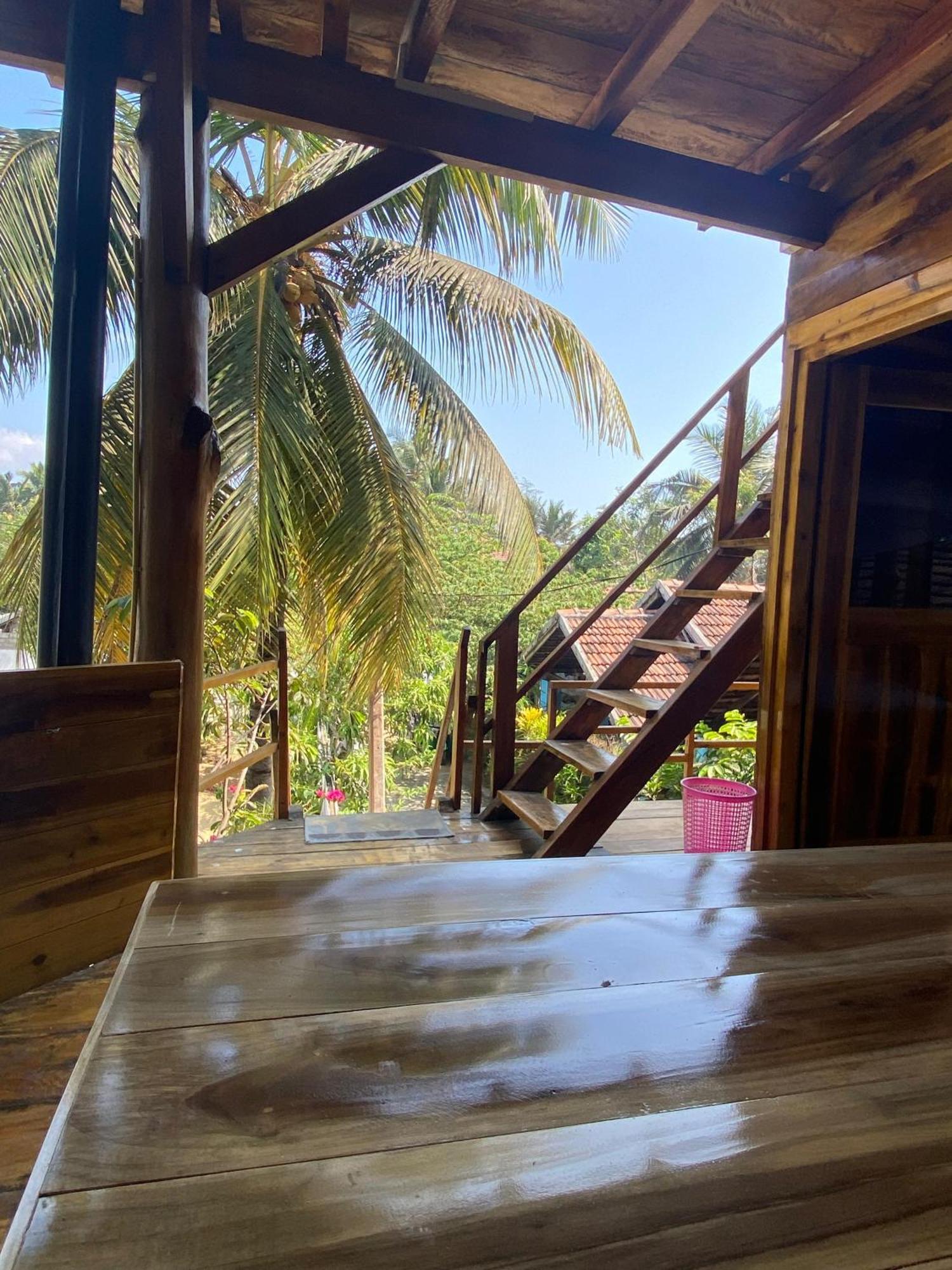 Surf Beach Hotel Arugam Bay Exterior photo
