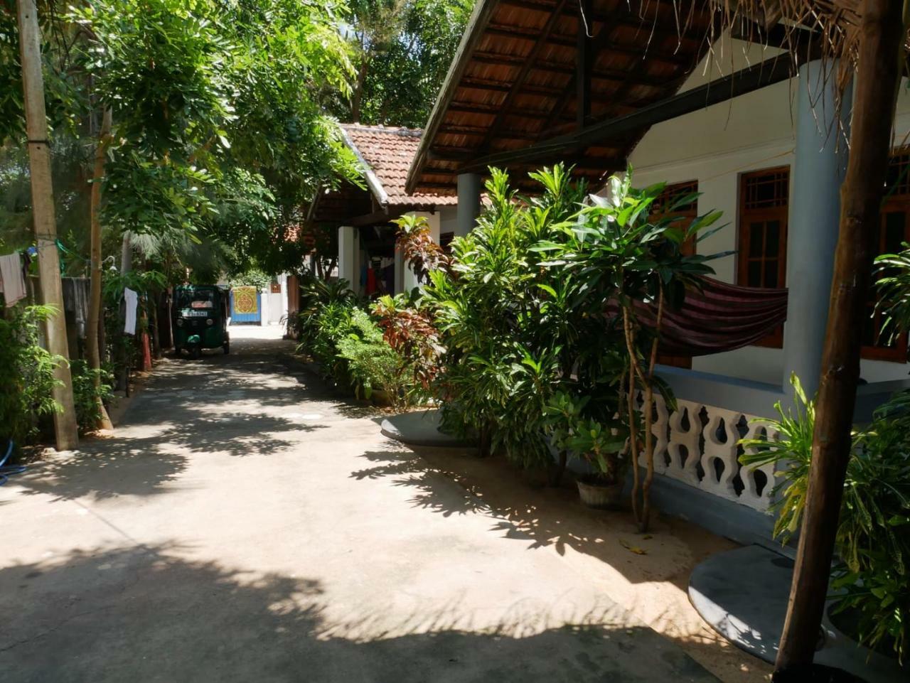 Surf Beach Hotel Arugam Bay Exterior photo