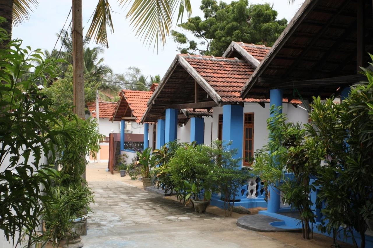 Surf Beach Hotel Arugam Bay Exterior photo